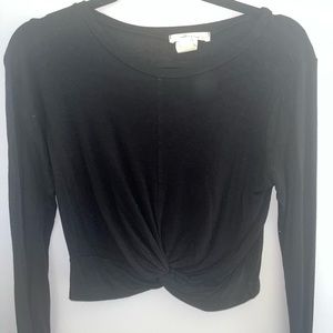 Black crop long sleeve